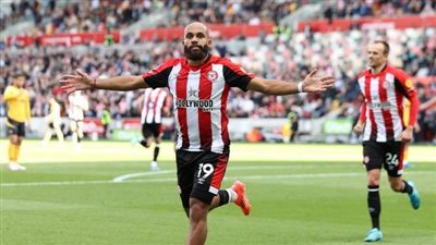 خطوة أخيرة تفصل مبويمو عن ارتداء قميص مانشستر يونايتد