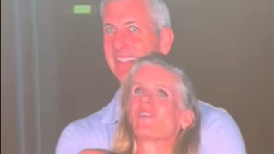 قصة خيانة حفل كولدبلاي..مدير ظالم اعتاد تجاوز حقوق موظفيه بمساعدة حبيبته