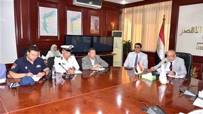 محافظ الأقصر يناقش الاستعدادات لانتخابات مجلس الشيوخ 2025