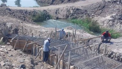 إحلال وتجديد كوبري الزرقا لتيسير الحركة المرورية وتطهير الترع والمصارف 