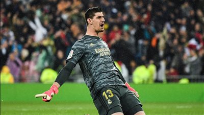 غرائب كرة القدم.. وظيفة لاعب بهذه المتطلبات ومنازل تحت الأرض