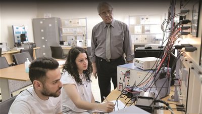 جامعة المستقبل مكان التميز والابتكار 