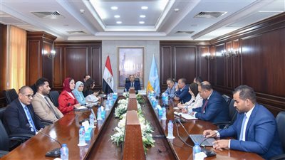 محافظ الإسكندرية يبحث الاستعدادات لتطبيق منظومة التأمين الصحي الشامل