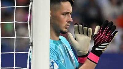 مانشيستر سيتي ينهي صفقة حارس بيرنلي