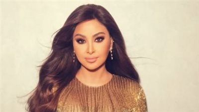 اقترب سعره لنصف مليون.. إليسا تطل بفستان ذهبي أمام جمهور جدة