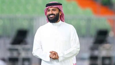 فيصل العيسى ينتقد أنمار الحائلي وسط تحركات انتخابية ساخنة في نادي الاتحاد