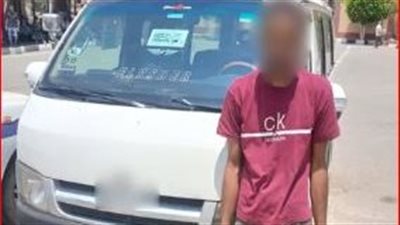 ضبط سائق يسير عكس الاتجاه ويعرض حياته والمواطنين للخطر