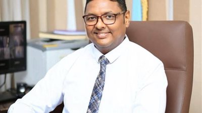 تجديد الثقة للدكتور اسماعيل العربى وكيلًا لصحة البحر الأحمر 