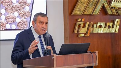 عصام شرف: الهوية الوطنية ركيزة المجتمع.. والانتماء الحقيقي يحمي الأوطان