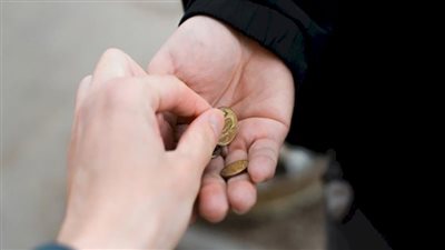 ماذا قيل من الأحاديث عن أجر الصدقة؟