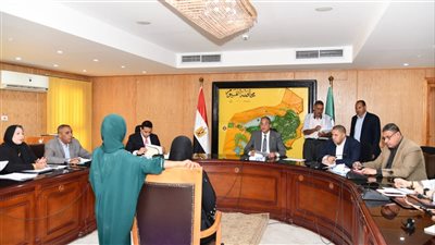 محافظ الفيوم يوجه بتجهيز الفتيات المقبلات على الزواج من غير القادرات 