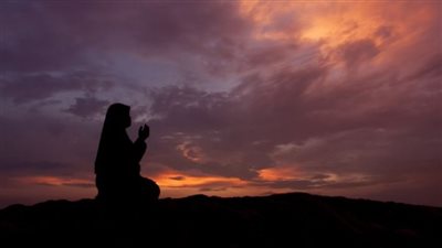 ماذا يدعو المسلم لإبعاد شر الناس؟