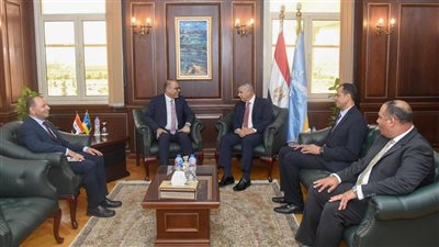محافظ الإسكندرية يستقبل وزير العمل ويبحثان الملفات ذات الاهتمام المشترك 