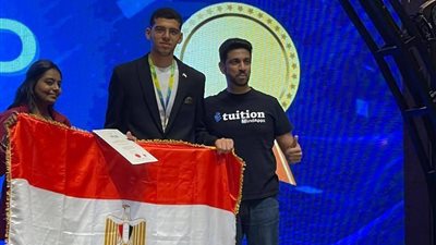 ابن البحر الأحمر يرفع علم مصر عالميًا.. إسلام محمود يحصد ذهبية أولمبياد العلوم بماليزيا