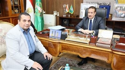 محافظ المنوفية يقدم التهنئة لمدير مديرية الشباب والرياضة ويؤكد مستمرون في تقديم الدعم الكامل للنهوض بشتي القطاعات