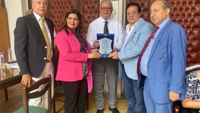 منظمة تضامن الشعوب الأفرو آسيوية تكرم الدكتور عاطف عبد اللطيف تقديرًا لإسهاماته في دعم السياحة الأفرو آسيوية وتعزيز التقارب بين الشعوب