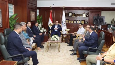 محافظ بني سويف يناقش سُبل تعزيز التعاون مع مسؤولى دانون  مصر 