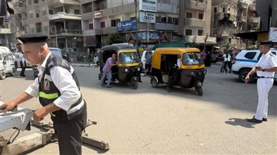 التحفظ على 20 توك توك غير مرخص بالزقازيق 