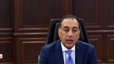 رئيس الوزراء يعتذر عن انقطاع الكهرباء والمياه في بعض المناطق بالجيزة