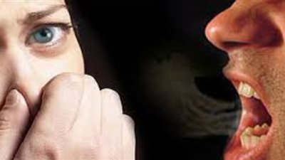 احذر..رائحة الفم الكريهة تنذرك بهذه الأمراض