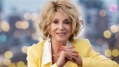 رحيل أسطورة موسيقى الريف الأمريكي جيني سيلي عن عمر 85 عامًا