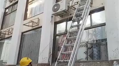 رجال الحماية المدنية ينقذون 