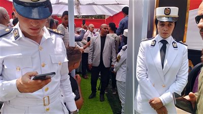 الشرطة النسائية تسهل عملية دخول الناخبين للجان بالقليوبية 