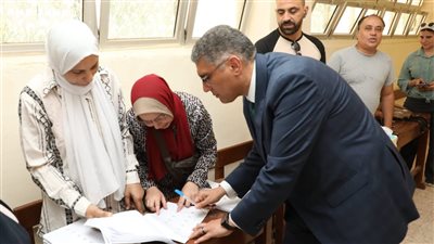 محافظ الجيزة يُدلي بصوته في انتخابات مجلس الشيوخ 2025