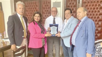 تكريم عاطف عبداللطيف من منظمة الشعوب الأفرو آسيوية تقديرًا لإسهاماته فى دعم السياحة والتقارب بين الشعوب