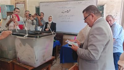 عميد كلية حقوق أسيوط: 