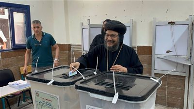 أسقف المنتزه يشارك في التصويت: الكنيسة لا توجه الناخبين ونقف صفًا واحدًا مع الدولة