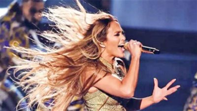 بعد غياب 6 سنوات.. جينيفر لوبيز تشعل شرم الشيخ 