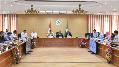 محافظ الشرقية: لا مكان للإشغالات أو تراكم القمامة.. تقييم أسبوعي لرؤساء الوحدات المحلية