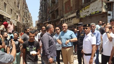 محافظ القليوبية يوجه بخطة شاملة لتأمين المنطقة وإزالة جميع الأكشاك والمفروشات المخالفة