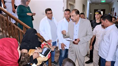 محافظ سوهاج يوجه برفع مستوى النظافة وغلق المخابز والمطاعم المخالفة بـبرديس