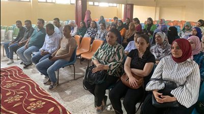 توجيه التربية النفسية بتعليم نجع حمادي يناقش خطة النشاط الصيفي للعام 2025/2024