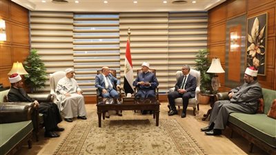 عياد يرحب بكبار المفتين والوزراء المشاركين في المؤتمر العالمي العاشر للإفتاء