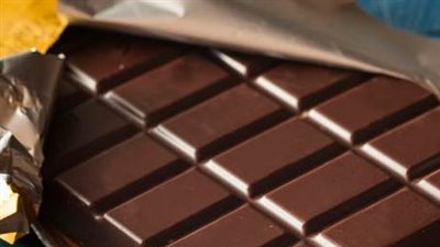مكون في الشوكولاتة يساعد في علاج الإنفلونزا