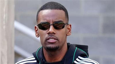 نيوكاسل يونايتد يصدر بيانًا رسميًا ردًا على تصريحات إيزاك بشأن رحيله