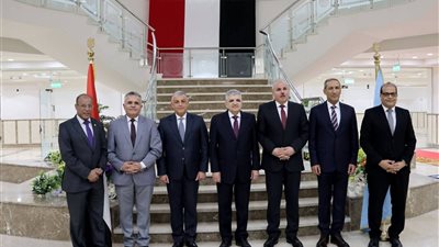 محافظ الإسماعيلية يشهد تدشين مركز إعداد القادة بجامعة الإسماعيلية الجديدة الأهلية وحفل ختام الملتقى الأول للقادة لجامعات تحالف القناة وسيناء