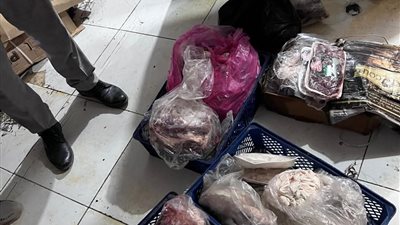 تحرير 60 محضر مخالفات وضبط 2 طن زيت مجهول المصدر  بالمنوفية 