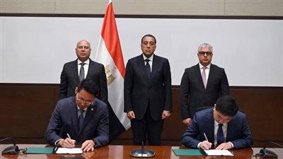 رئيس الوزراء يشهد توقيع عقد إنشاء مصنع مجموعة سايلون الصينية للإطارات