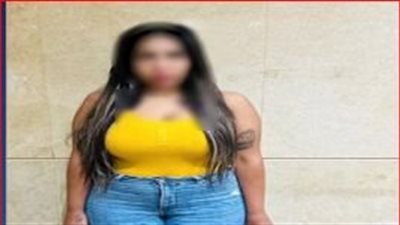 القبض على صانعة محتوى لنشرها مقاطع فيديو تتضمن ألفاظاً خادشة للحياء 