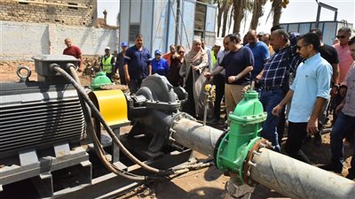 لرفع كفاءة ضخ المياه.. محافظ أسيوط يتفقد محطة كوم بوها بعد تشغيل بوستر جديد 