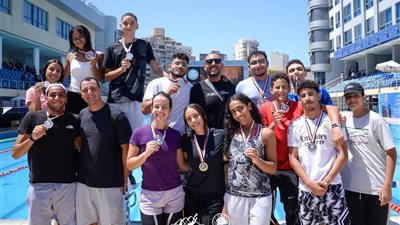 سموحة يحصد الكؤوس والميداليات في بطولة منطقة الإسكندرية للسباحة بالزعانف 