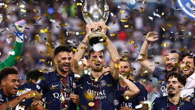 شاهد.. احتفالات باريس سان جيرمان بكأس السوبر الأوروبي