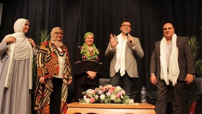 وزير الثقافة يفتح حوار الهوية والإبداع مع فتيات ملتقى أهل مصر للمحافظات الحدودية بالهناجر