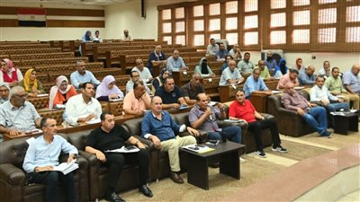 محافظ البحيرة تعقد إجتماعًا لمتابعة تنفيذ الموجة 27 لازالة التعديات  