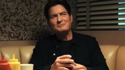 نتفليكس تعرض الإعلان الدعائي لفيلم وثائقي عن تشارلي شين