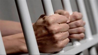 السجن المشدد خمس سنوات لتاجري مخدرات بعد ضبطهما متلبسين بالسويس